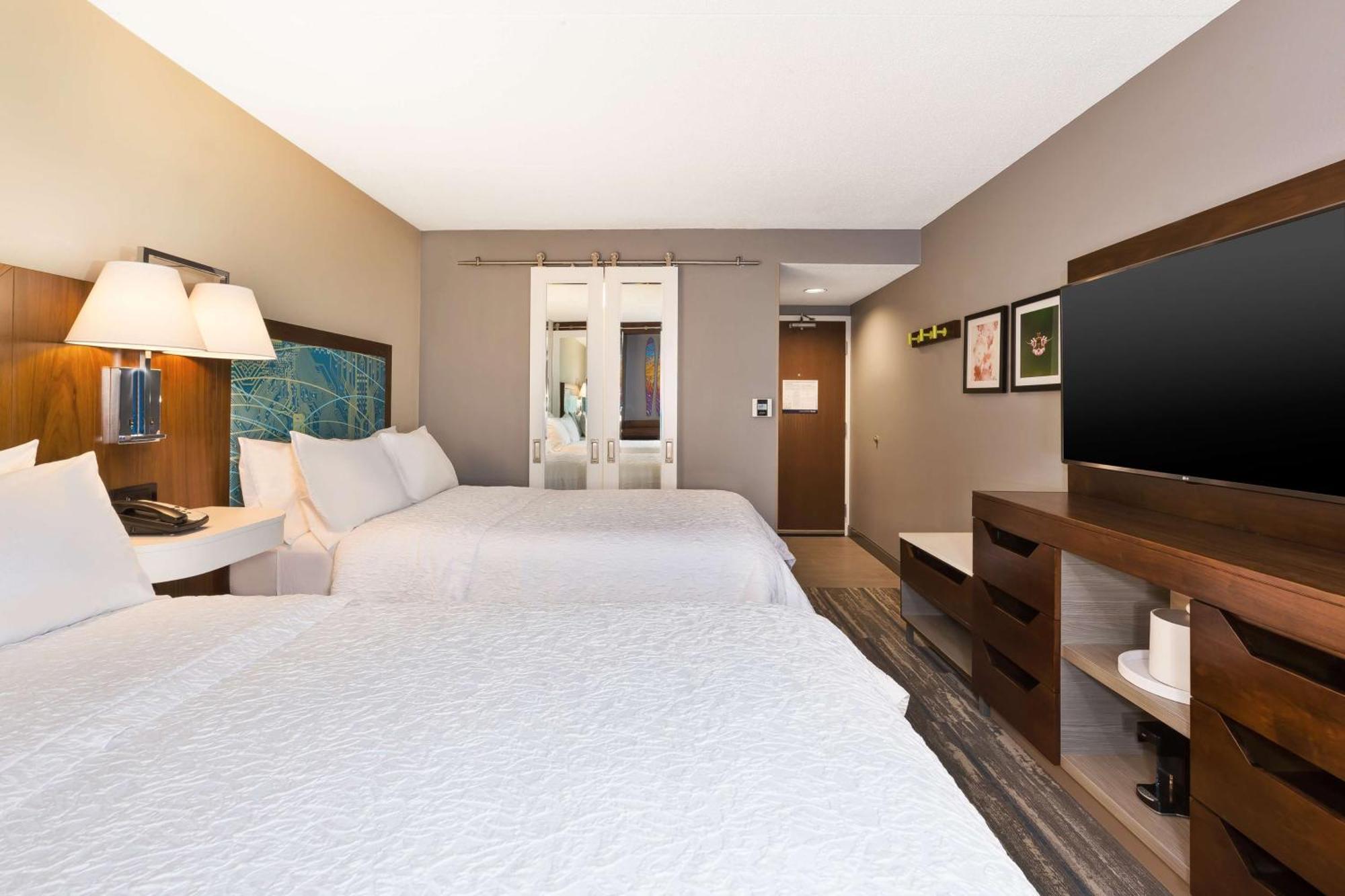 Hampton Inn Traverse City Zewnętrze zdjęcie