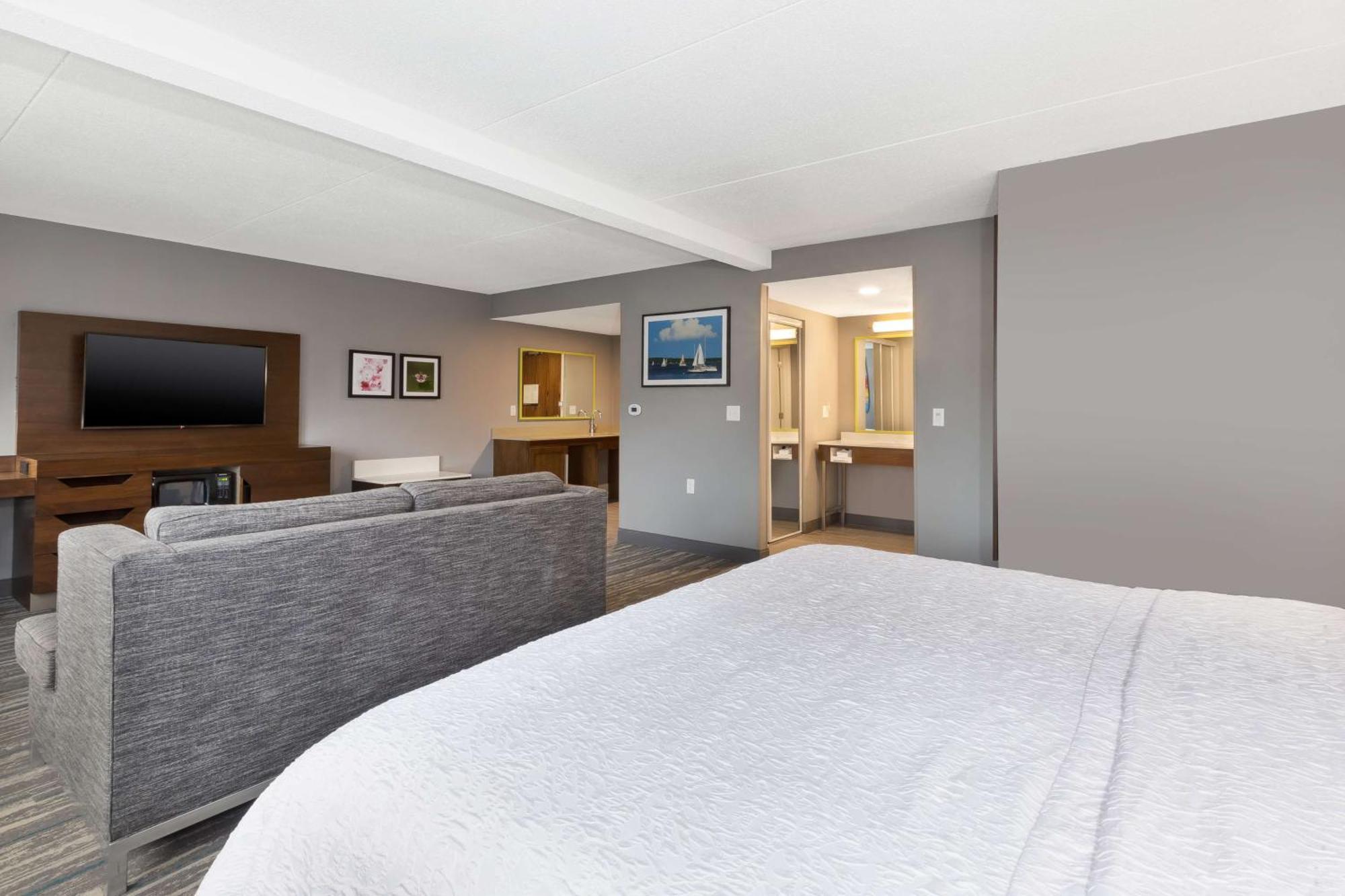 Hampton Inn Traverse City Zewnętrze zdjęcie