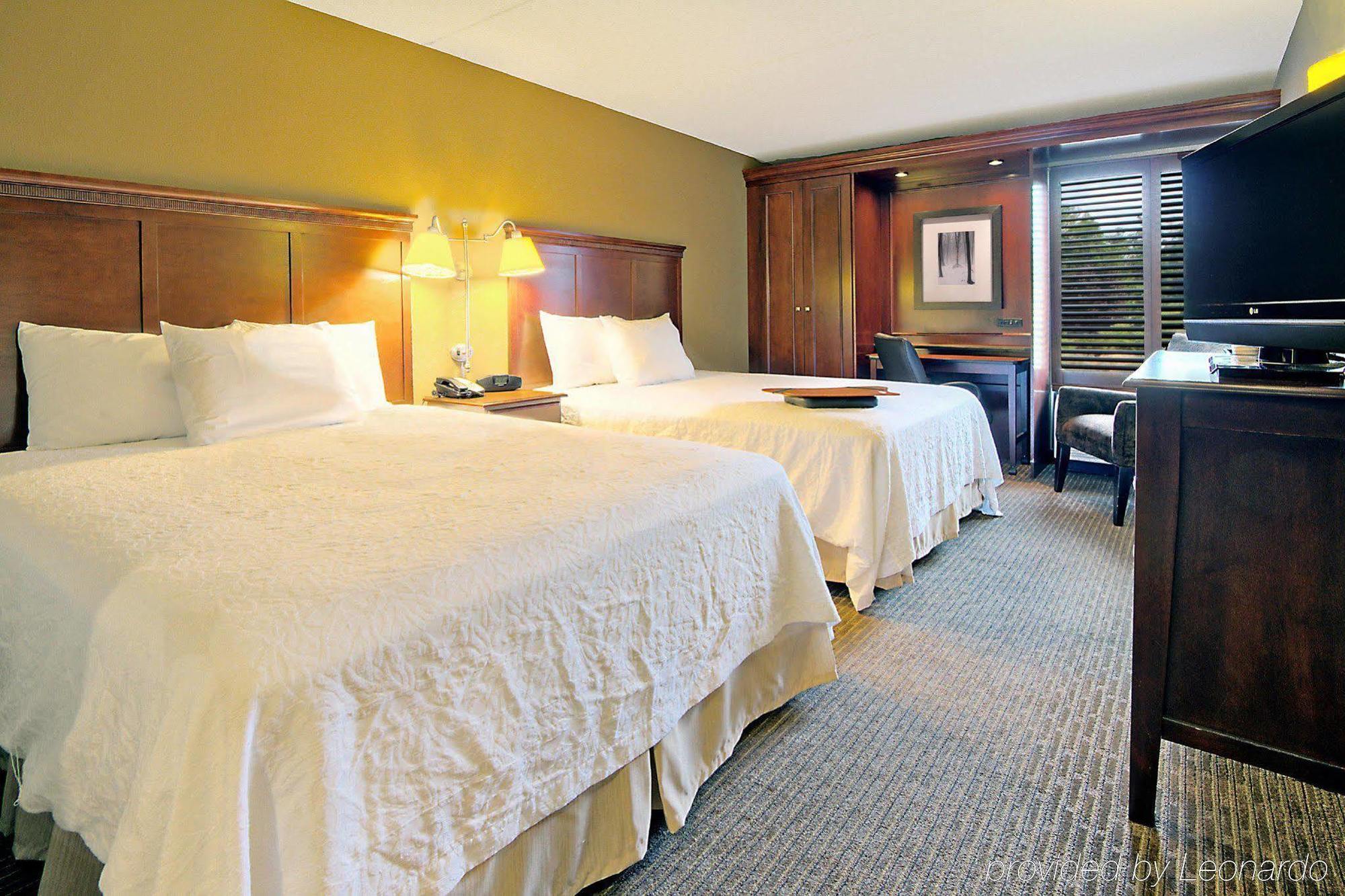 Hampton Inn Traverse City Zewnętrze zdjęcie