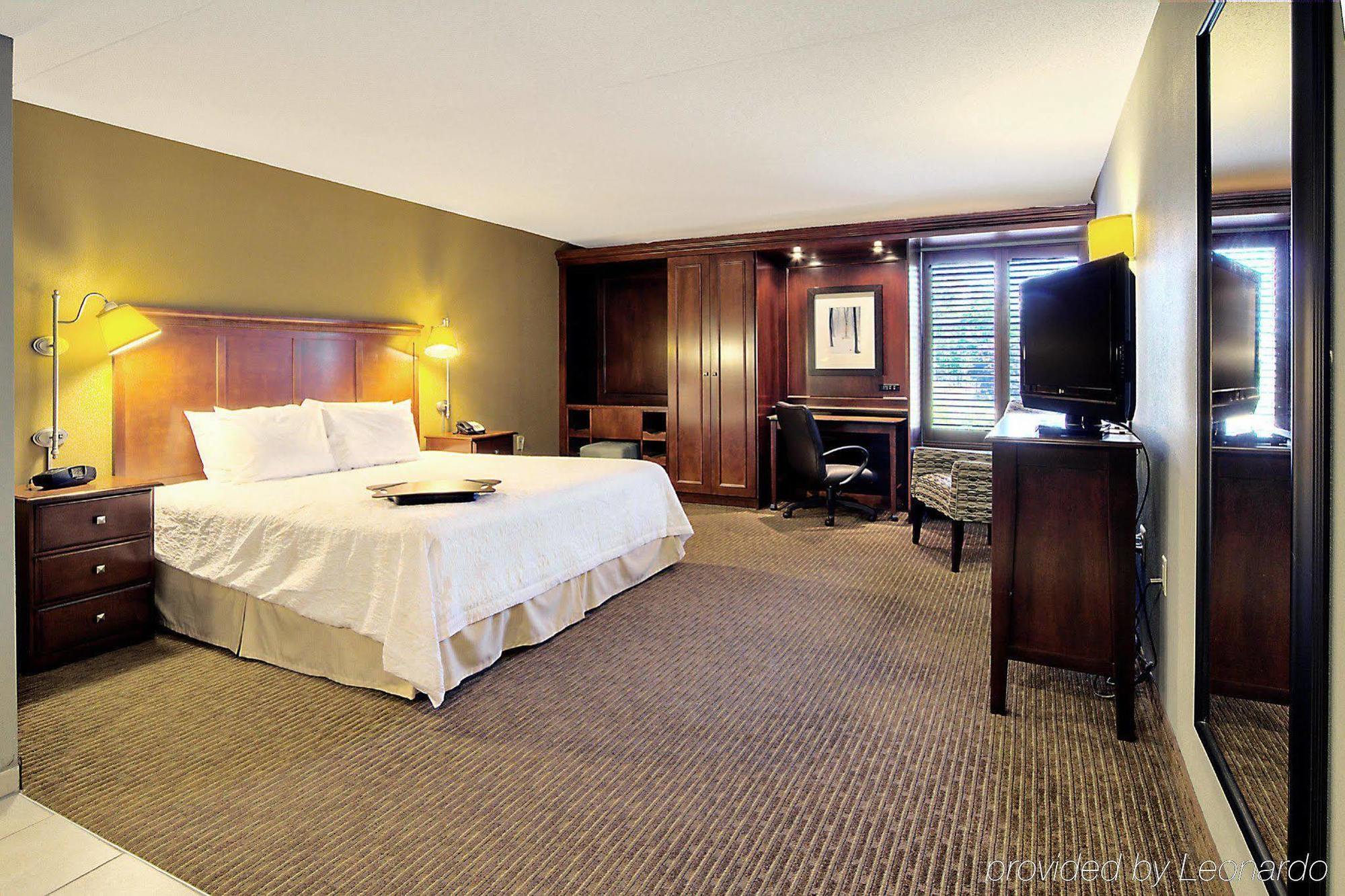 Hampton Inn Traverse City Zewnętrze zdjęcie